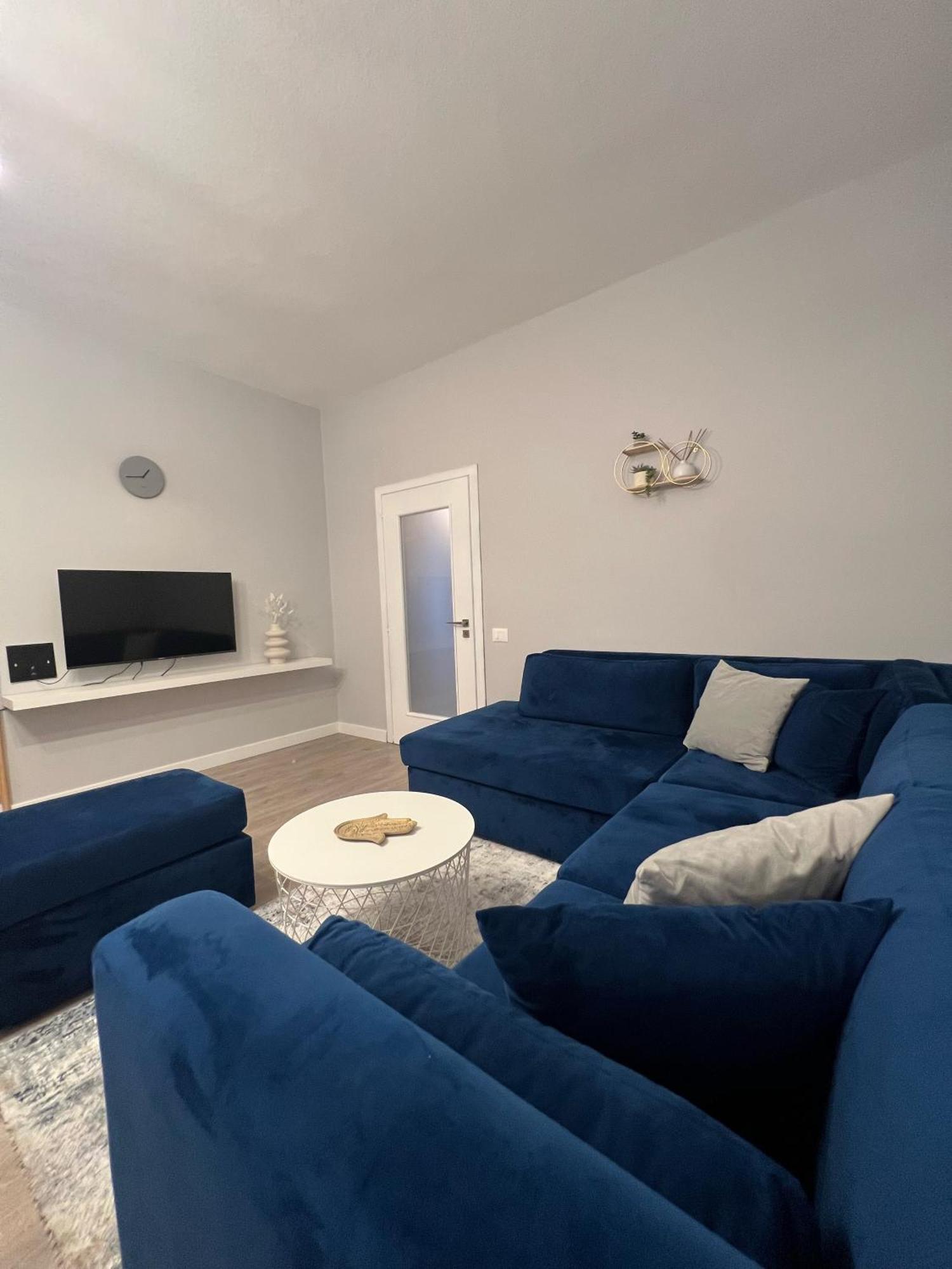 Central Gem Tiranë Ngoại thất bức ảnh