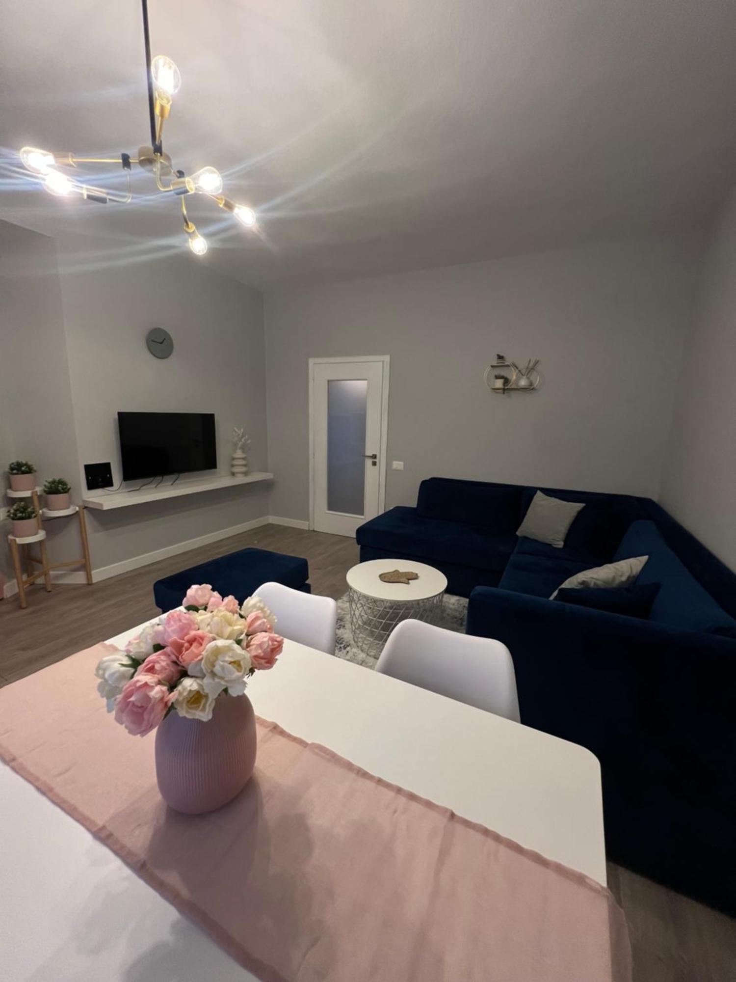 Central Gem Tiranë Ngoại thất bức ảnh